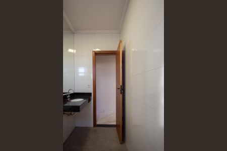 Casa à venda com 180m², 3 quartos e 3 vagas Casa à venda com 180m², 3 quartos e 3 vagasBanheiro Social