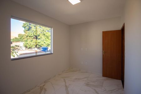 Quarto 2 de casa à venda com 3 quartos, 180m² em Rio Branco, Belo Horizonte