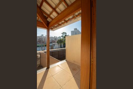 Casa à venda com 180m², 3 quartos e 3 vagas Casa à venda com 180m², 3 quartos e 3 vagasVaranda da Suíte