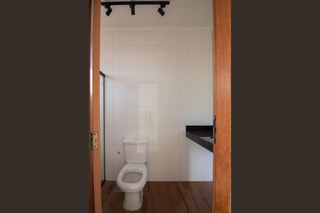 Casa à venda com 180m², 3 quartos e 3 vagas Casa à venda com 180m², 3 quartos e 3 vagasBanheiro da Suíte