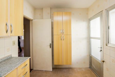 Cozinha de apartamento para alugar com 2 quartos, 83m² em Chácara Santo Antônio (zona Sul), São Paulo
