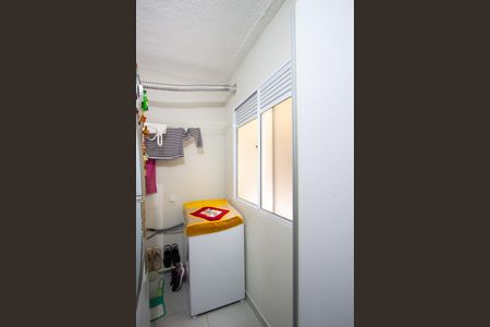 Área de Serviço de apartamento para alugar com 2 quartos, 80m² em Maria Paula, São Gonçalo