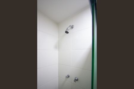 Banheiro de apartamento para alugar com 2 quartos, 80m² em Maria Paula, São Gonçalo