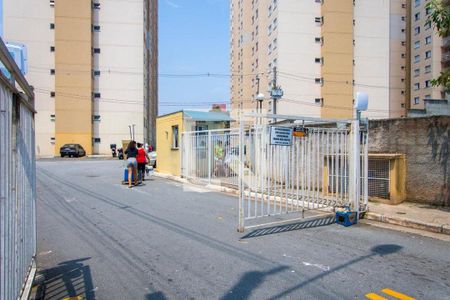 Fachada de apartamento para alugar com 2 quartos, 50m² em Jardim Santa Cristina, Santo André