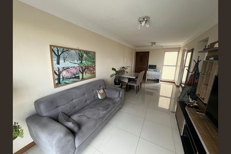 Apartamento à venda com 69m², 2 quartos e 1 vaga Apartamento à venda com 69m², 2 quartos e 1 vagaSala de TV