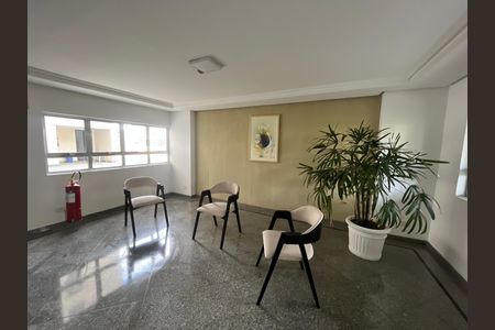 Hall de entrada de apartamento à venda com 2 quartos, 69m² em Jardim Morro Verde, São Paulo