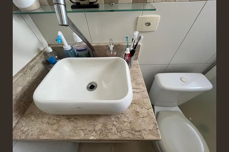 Apartamento à venda com 69m², 2 quartos e 1 vaga Apartamento à venda com 69m², 2 quartos e 1 vagaBanheiro - torneira