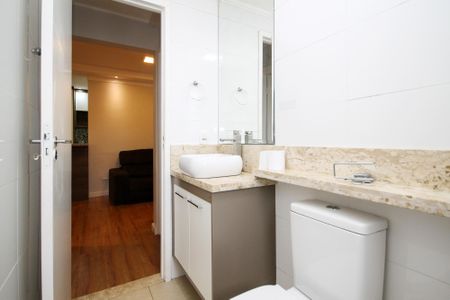 Apartamento para alugar com 53m², 2 quartos e 1 vaga Apartamento para alugar com 53m², 2 quartos e 1 vagaBanheiro