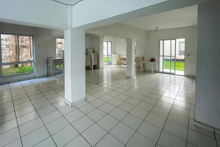 Apartamento para alugar com 53m², 2 quartos e 1 vaga Apartamento para alugar com 53m², 2 quartos e 1 vagaÁrea comum - Salão de festas