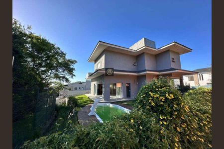 Casa à venda com 248m², 3 quartos e 3 vagas