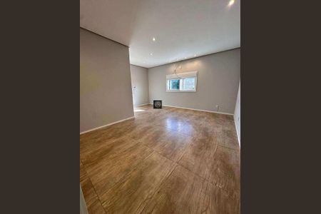 Casa à venda com 248m², 3 quartos e 3 vagas