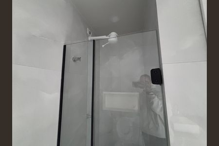 Banheiro de kitnet/studio para alugar com 1 quarto, 33m² em Recreio dos Bandeirantes, Rio de Janeiro