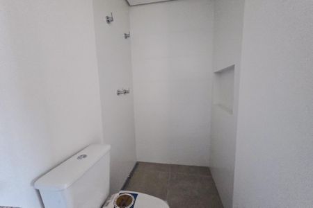 Banheiro de apartamento à venda com 2 quartos, 60m² em Jardim, Santo André