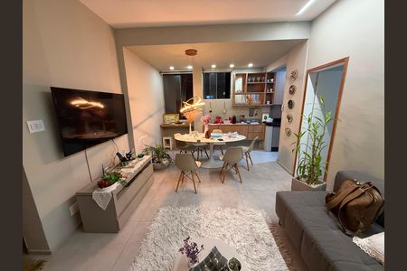 sala de apartamento para alugar com 2 quartos, 70m² em Barro Preto, Belo Horizonte