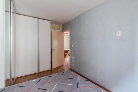 Quarto 1 de apartamento para alugar com 2 quartos, 60m² em Cristal, Porto Alegre