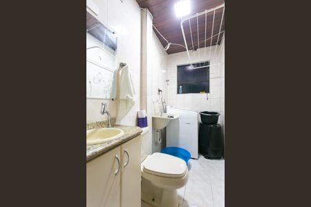 Casa à venda com 70m², 2 quartos e sem vaga Casa à venda com 70m², 2 quartos e sem vagaBanheiro 2