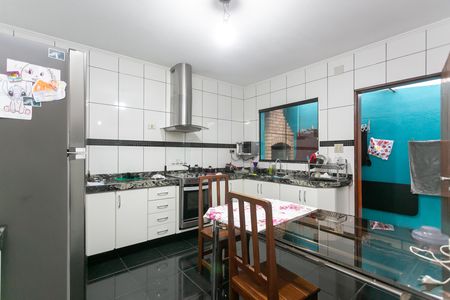 Casa à venda com 70m², 2 quartos e sem vaga Casa à venda com 70m², 2 quartos e sem vagaCozinha