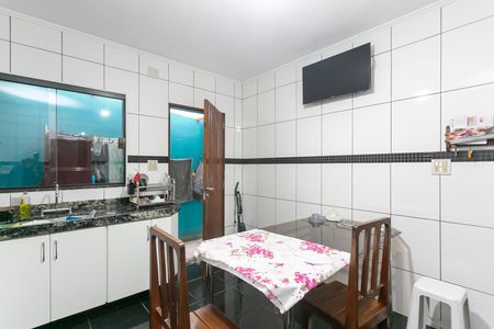 Casa à venda com 70m², 2 quartos e sem vaga Casa à venda com 70m², 2 quartos e sem vagaCozinha