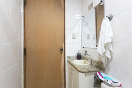 Casa à venda com 70m², 2 quartos e sem vaga Casa à venda com 70m², 2 quartos e sem vagaBanheiro 2