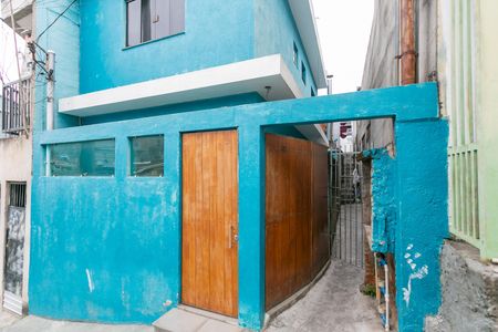 Fachada  de casa à venda com 2 quartos, 70m² em Guaianases, São Paulo