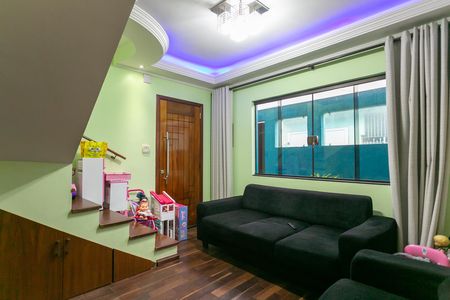 Sala  de casa à venda com 2 quartos, 70m² em Guaianases, São Paulo