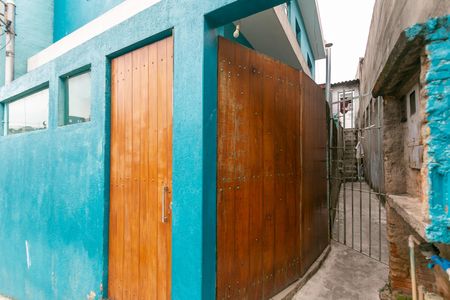 Casa à venda com 70m², 2 quartos e sem vaga Casa à venda com 70m², 2 quartos e sem vagaFachada