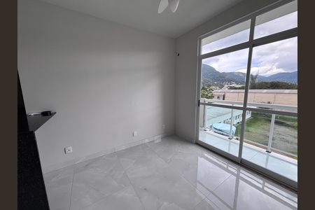 Sala de apartamento para alugar com 1 quarto, 33m² em Recreio dos Bandeirantes, Rio de Janeiro