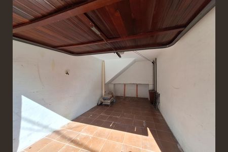 Garagem de casa para alugar com 2 quartos, 100m² em Santana, São Paulo
