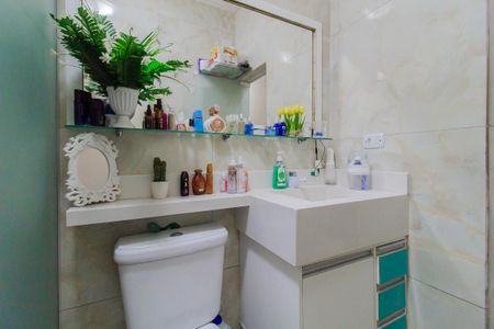 Casa para alugar com 120m², 2 quartos e 2 vagas Casa para alugar com 120m², 2 quartos e 2 vagasBanheiro