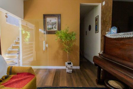 Sala de casa para alugar com 2 quartos, 120m² em Parque das Américas, Mauá