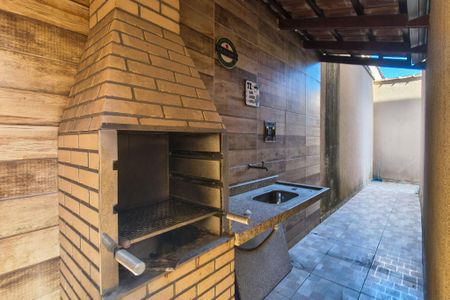 Casa de condomínio para alugar com 60m², 2 quartos e 1 vagaQuintal