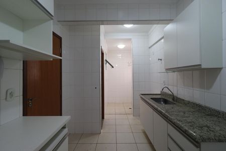 Apartamento para alugar com 107m², 3 quartos e 2 vagas Apartamento para alugar com 107m², 3 quartos e 2 vagasCozinha