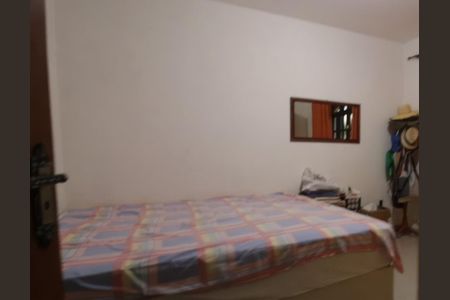 Casa à venda com 200m², 4 quartos e 2 vagas Casa à venda com 200m², 4 quartos e 2 vagasQuarto 3