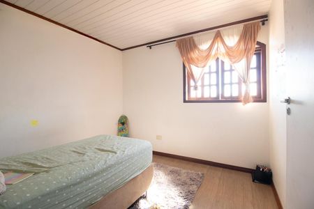 Casa à venda com 200m², 4 quartos e 2 vagas Casa à venda com 200m², 4 quartos e 2 vagasQuarto 4 - Suíte