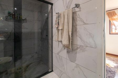 Banheiro da Suíte 2 de casa à venda com 4 quartos, 200m² em Campo de Santana, Curitiba