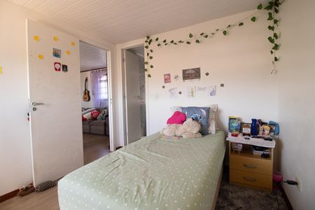 Casa à venda com 200m², 4 quartos e 2 vagas Casa à venda com 200m², 4 quartos e 2 vagasQuarto 4 - Suíte