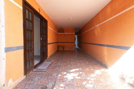 Garagem de casa à venda com 4 quartos, 200m² em Campo de Santana, Curitiba