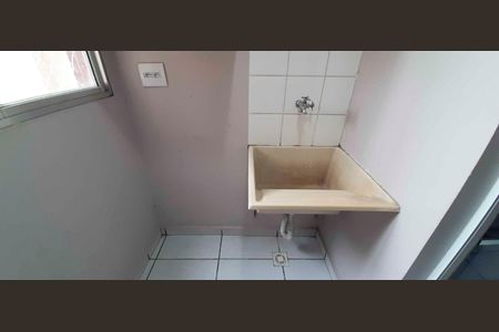 Área de Serviço de apartamento para alugar com 2 quartos, 55m² em Bandeiras, Osasco
