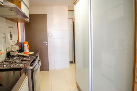 Apartamento à venda com 148m², 3 quartos e 3 vagas Apartamento à venda com 148m², 3 quartos e 3 vagasCozinha
