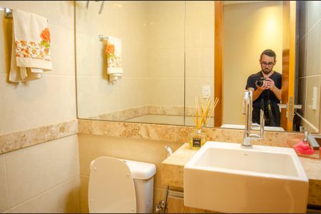 Apartamento à venda com 148m², 3 quartos e 3 vagas Apartamento à venda com 148m², 3 quartos e 3 vagasLavabo