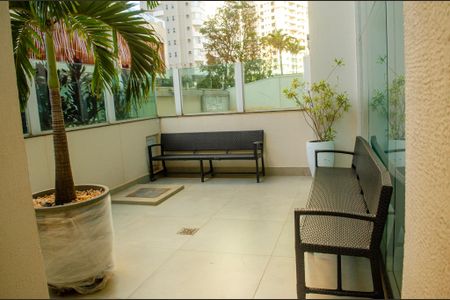 Apartamento à venda com 148m², 3 quartos e 3 vagas Apartamento à venda com 148m², 3 quartos e 3 vagasHall de entrada