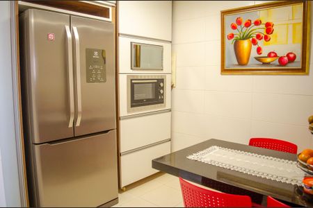 Apartamento à venda com 148m², 3 quartos e 3 vagas Apartamento à venda com 148m², 3 quartos e 3 vagasCozinha
