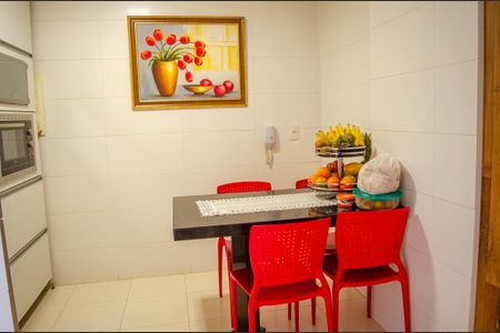 Apartamento à venda com 148m², 3 quartos e 3 vagas Apartamento à venda com 148m², 3 quartos e 3 vagasCozinha
