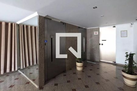 Hall de entrada de apartamento à venda com 2 quartos, 75m² em Vila Zanardi, Guarulhos