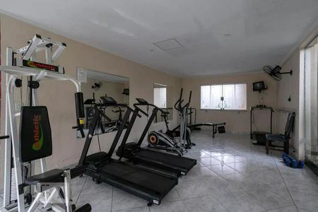 Apartamento à venda com 100m², 2 quartos e 1 vaga Apartamento à venda com 100m², 2 quartos e 1 vagaÁrea comum academia