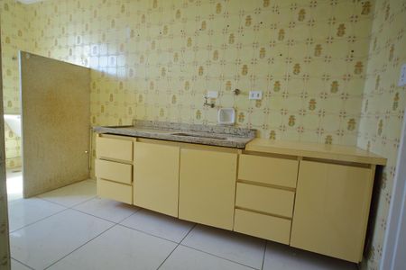 Apartamento à venda com 100m², 2 quartos e 1 vagaCozinha 