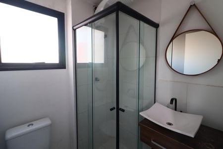 Banheiro de apartamento à venda com 2 quartos, 50m² em Vila Yolanda, Osasco