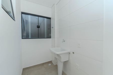 Apartamento para alugar com 40m², 2 quartos e 1 vaga Apartamento para alugar com 40m², 2 quartos e 1 vagaCozinha e Área de Serviço
