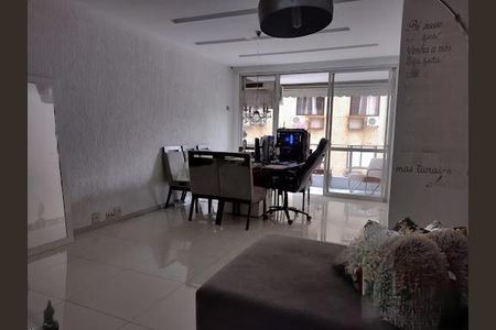 Apartamento à venda com 116m², 2 quartos e sem vaga