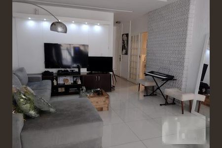 Apartamento à venda com 116m², 2 quartos e sem vaga